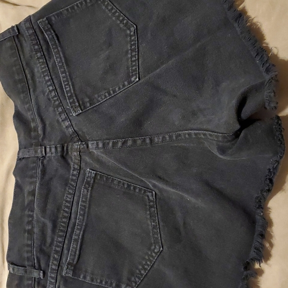B. W. B. (Best World Brand) Black Jean Shorts size 11 - Picture 6 of 7